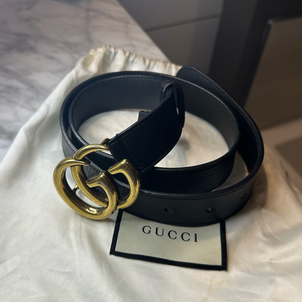 Gucci belt double g